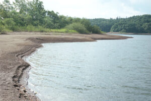 Masashi Otomo／大友 真志  “Mourai 10 &mdash;シュマリナイ湖、ショカンベツ川” | 01
大友真志　「Mourai」
タイプCプリント / ed. 8
image size：237×316mm 
paper size：279×356mm