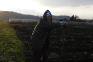 01 | 2013年4月19日岩手県盛岡市玉山区芋田
｢啄木が先生の時、私のお母さんが生徒でした｣石川啄木記念館の近くでお会いした女性です。