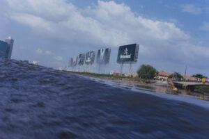 coming closer 2015-002